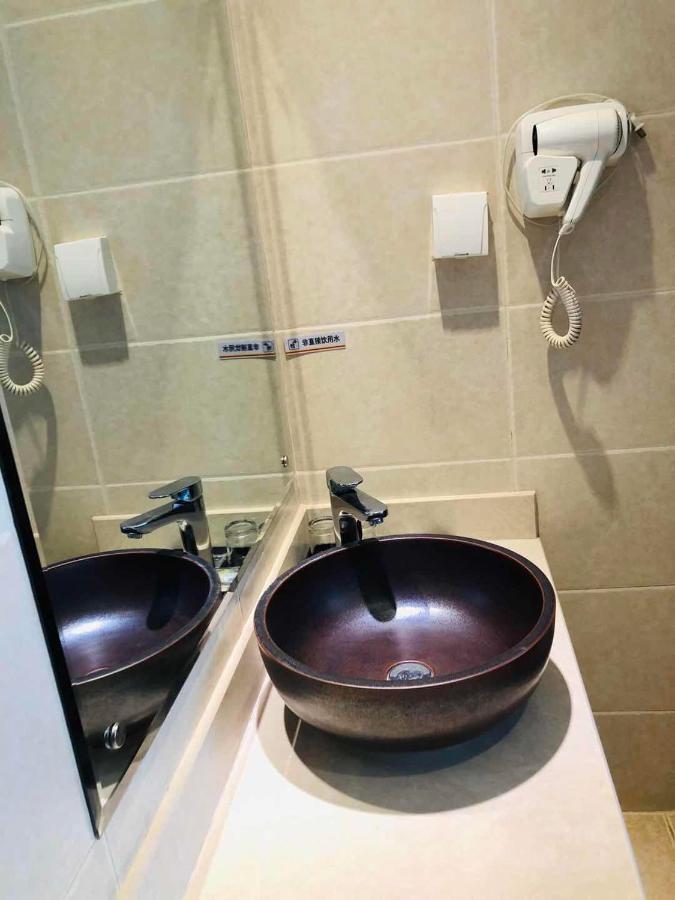 Super 8 Dunhuang Fengqingcheng Hotel Ngoại thất bức ảnh